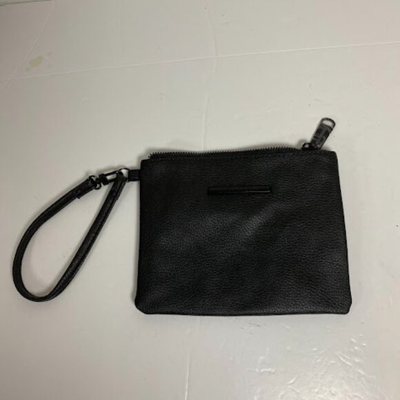 Steve Madden Black Pebbled Leather Women's Wristlet Clutch Small - Picture 2 of 7